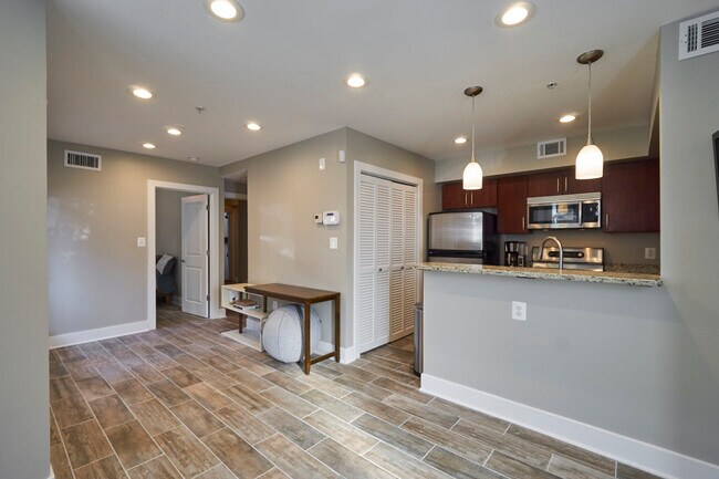 Foto del edificio - 1801 Swann St NW