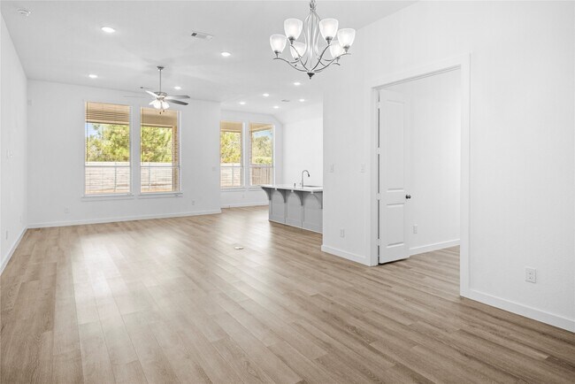 Foto del edificio - 17127 Crimson Crest Dr