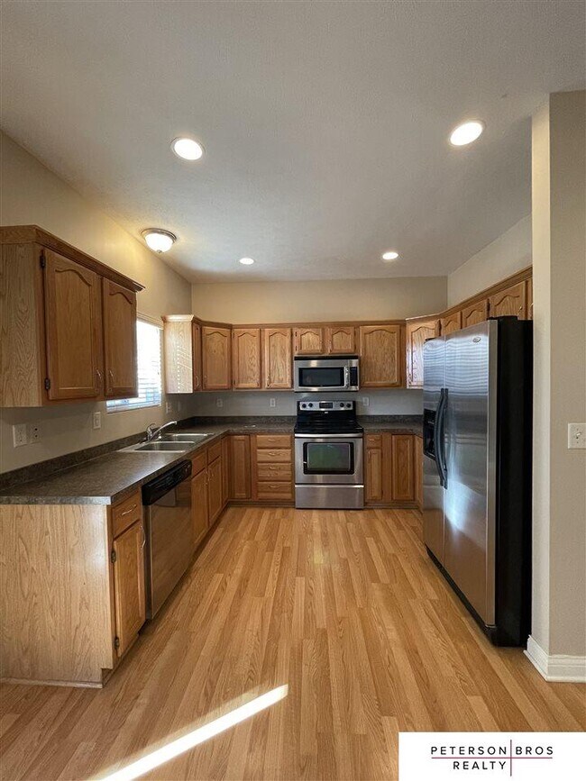 Building Photo - 1211 Turtle Creek Rd