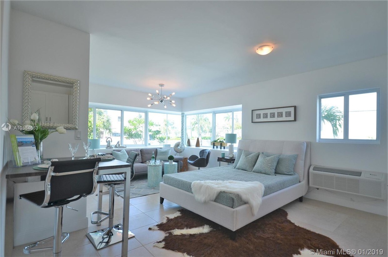 Foto principal - 6971 Carlyle Ave