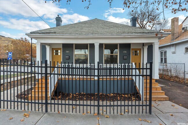 Building Photo - 576-578 N 400 W