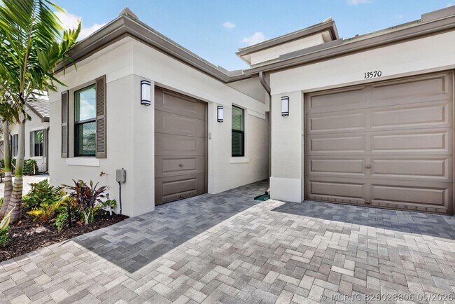 Building Photo - 13570 Starkissed Ln