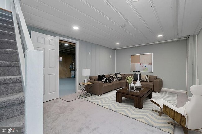 Building Photo - 6220 Walther Ave