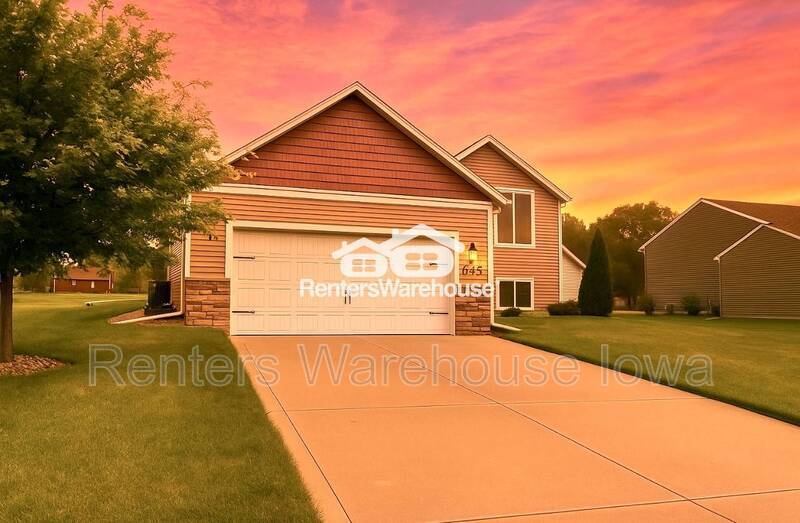 Primary Photo - 645 Northview Dr