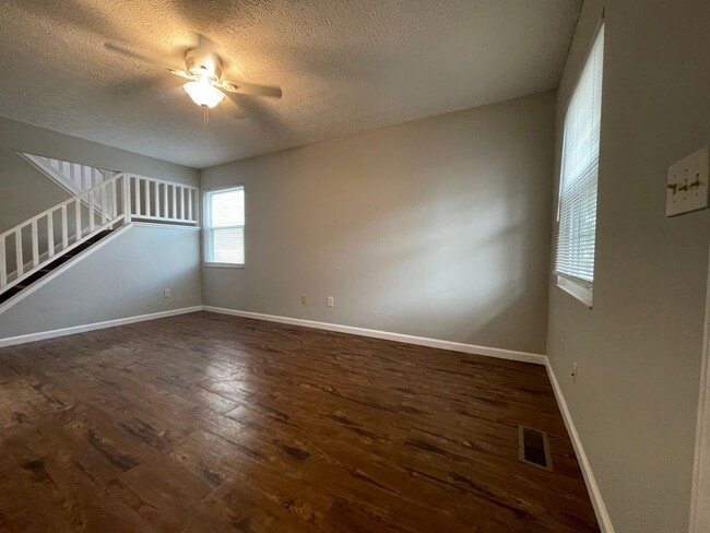 Building Photo - 4821 Lady Jane Ave