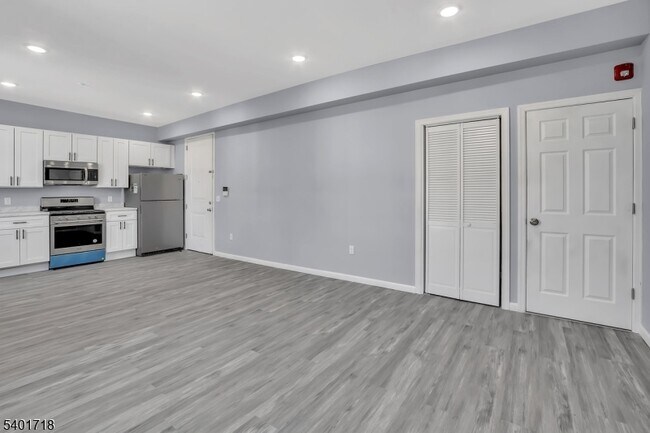 Foto del edificio - 155 Clifton Ave