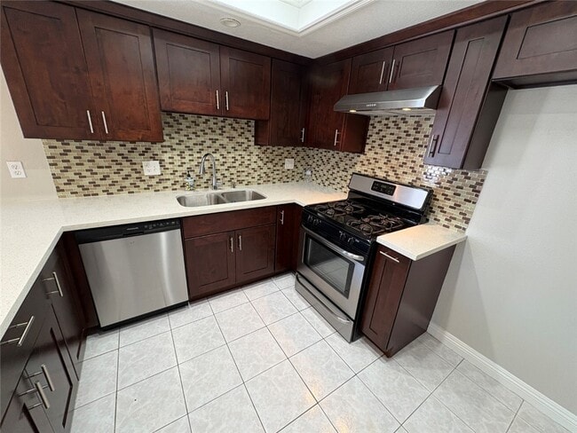 Building Photo - 7271 Elk Cir