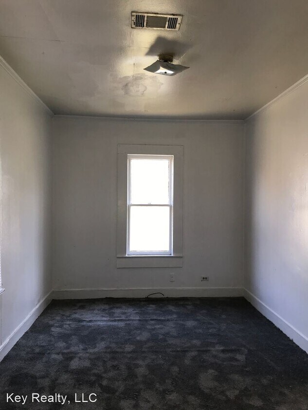 Building Photo - 2 br, 1 bath House - 1409 Yoist St.