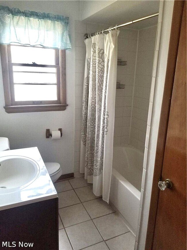 121 W Bagley Rd, Berea, OH 44017 House Rental in Berea, OH