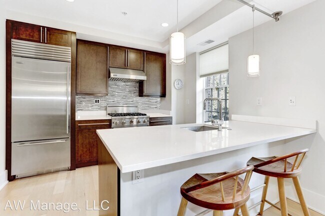 Foto del edificio - 2 br, 2 bath House - 2818 Connecticut Ave ...