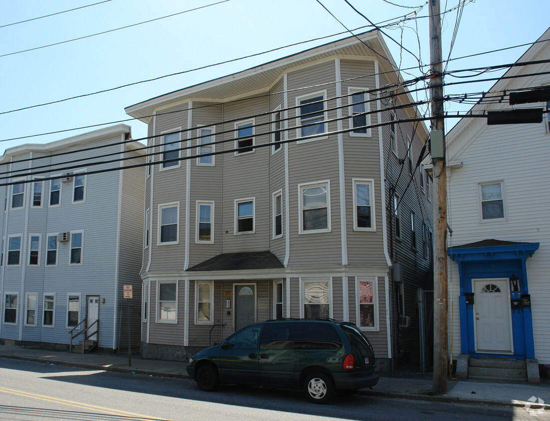 452 Haverhill St, Lawrence, MA 01841 - Apartments in Lawrence, MA ...