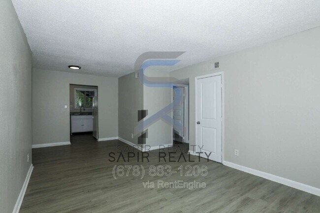 Foto del edificio - 2065 Alison Ct SW