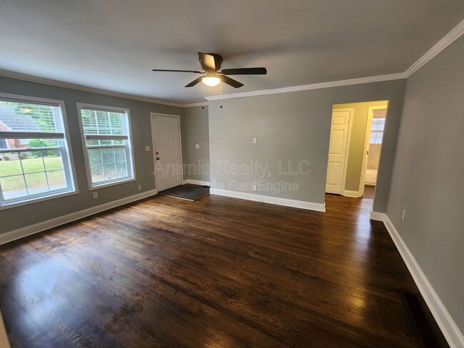 Photo - 1733 Beecher St SW House