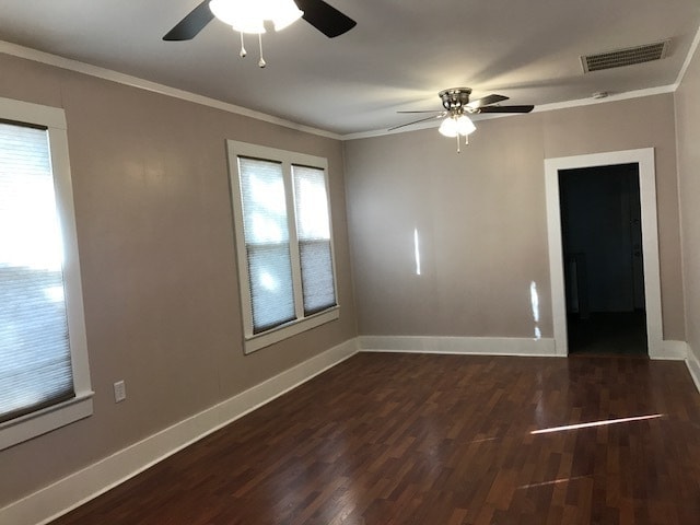 Building Photo - 542 Elm St