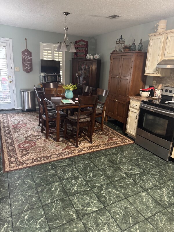 Building Photo - 7211 Gazebo Dr