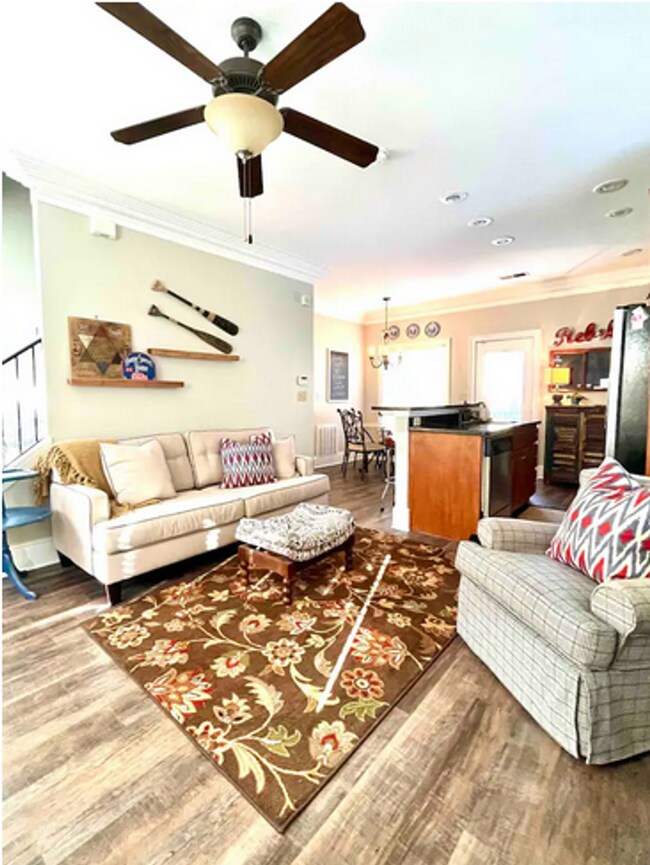 Photo - 3 bed/3 bath Fully Furnished House