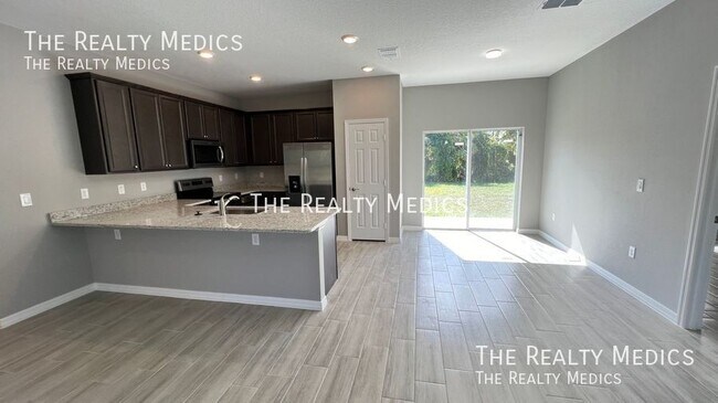 Foto del edificio - 238 Silverfrost St SE