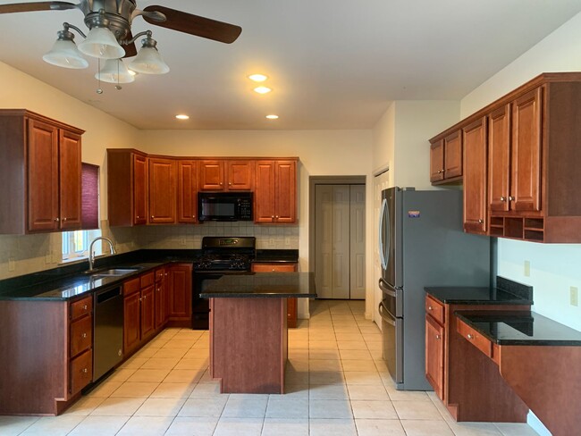 Building Photo - PARKLAND SCHOOLS- FOUR BEDROOM HOUSE compl...