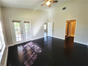 Building Photo - 675 Wiggins Lake Dr