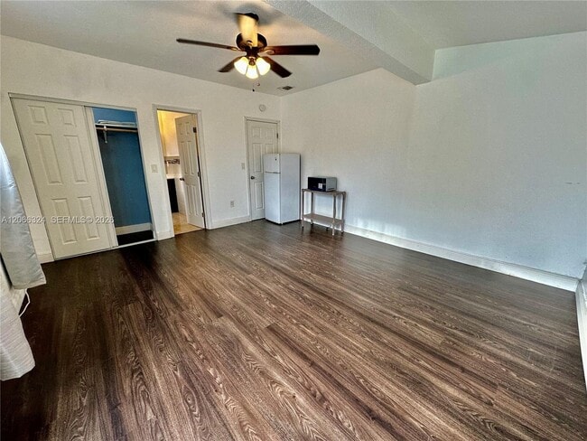 Building Photo - 6773 Camelia Dr