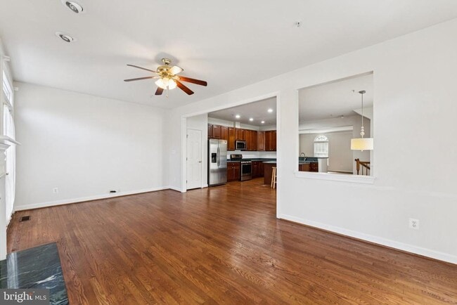 Building Photo - 12423 Falconbridge Dr