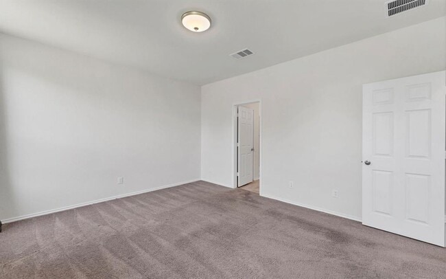 Building Photo - 229 Kennicott Dr