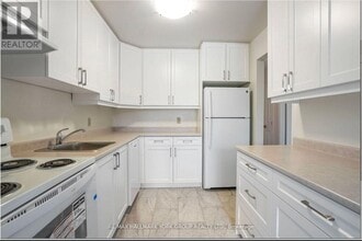 Building Photo - 131 Edgehill Dr