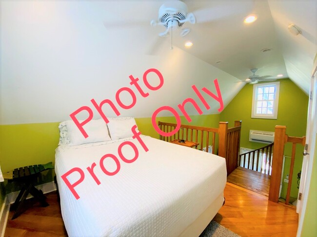 Building Photo - 818 Whitehead St