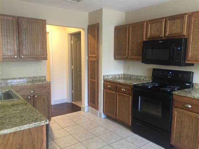 Foto del edificio - 8800 Camfield Way St