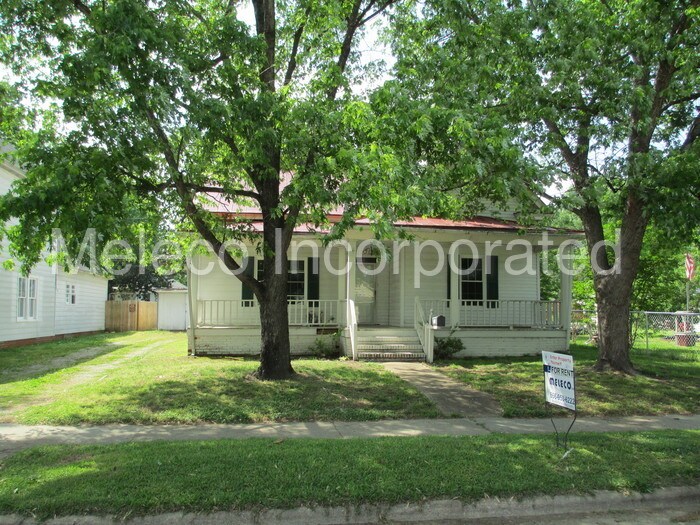Primary Photo - 311 Jackson St