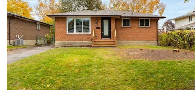 Building Photo - 77 Claymore Cres