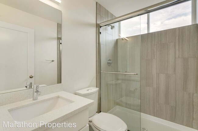 Foto del edificio - 9 br, 3 bath House - 4732 7th Ave NE