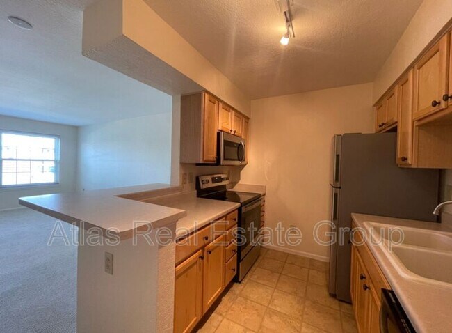 Building Photo - 9170 E Arbor Cir