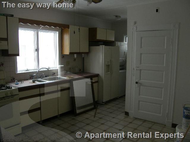 Building Photo - 33 Belknap St
