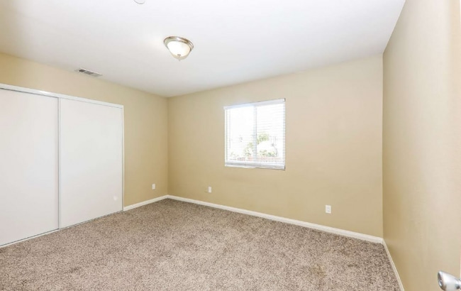 Foto del edificio - 1436 Laramie Ave