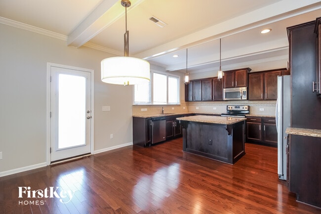 Building Photo - 130 Old Homeplace Dr