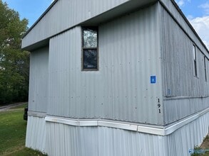 Building Photo - 191 Water Tank Rd