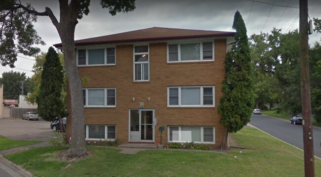 Building Photo - 3969 5th St NE