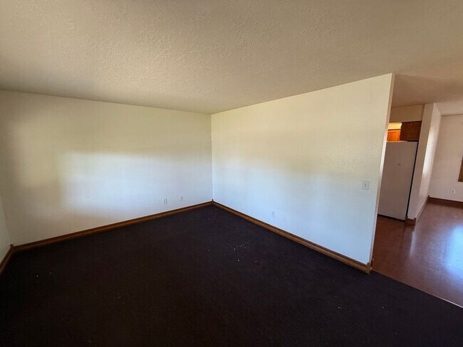 Foto del edificio - 460 SE Conifer Pl