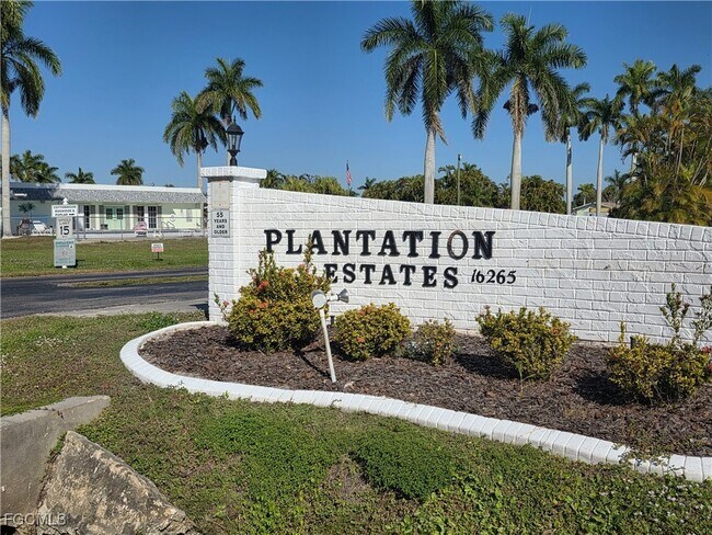 Foto del edificio - 101 Oak Ln