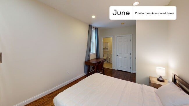 Foto del edificio - Room in Shared 3 bed/2.5 bath home