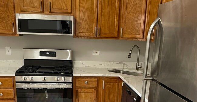 Foto del edificio - 1534 W Farwell Ave