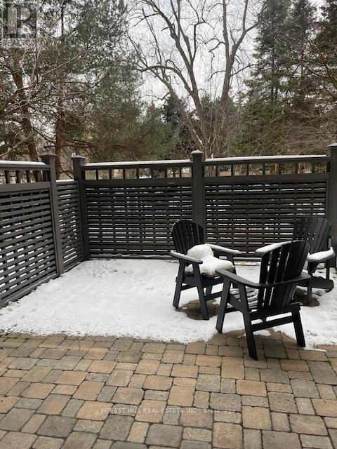 Building Photo - 7071 Bayview Ave