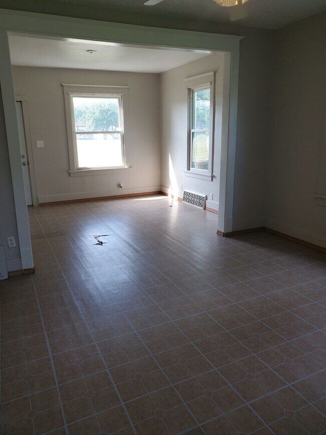 Foto del edificio - SW 921/923 12th Ave