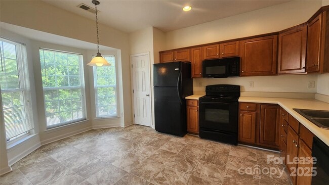 Building Photo - 10205 Garrett Grigg Rd