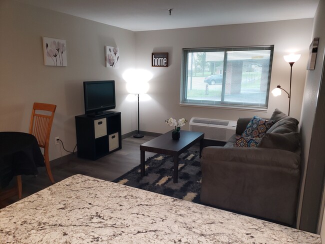 2 Bedroom 2 Bathroom ADA - Prairieview Estates