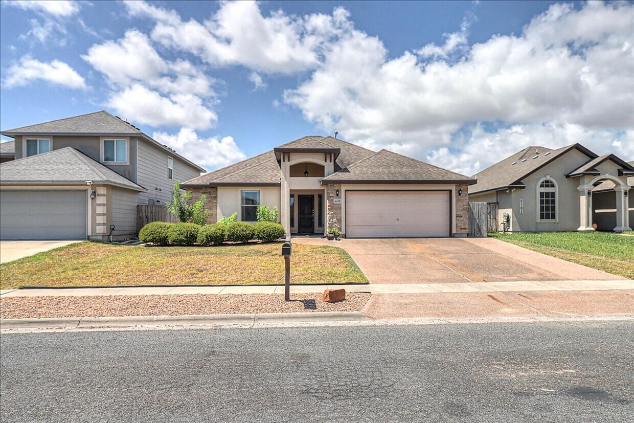 Primary Photo - 6105 Maximus - 3/bed 2/bath - $2,250/month
