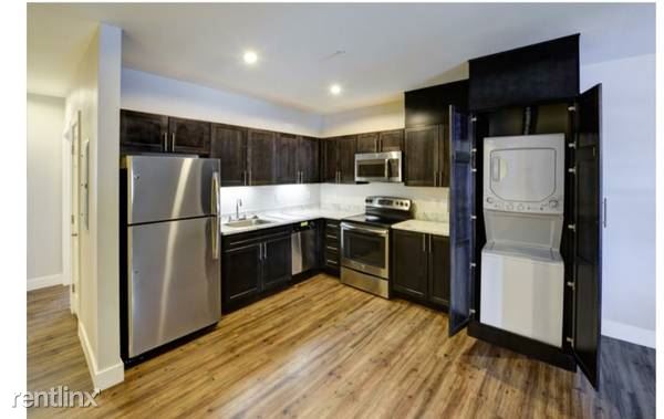 Foto principal - 2885 Aurora Ave