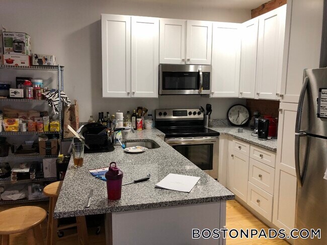 Building Photo - 610 Columbus Ave