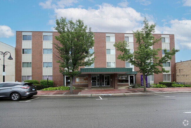 Sheridan Center Apartments